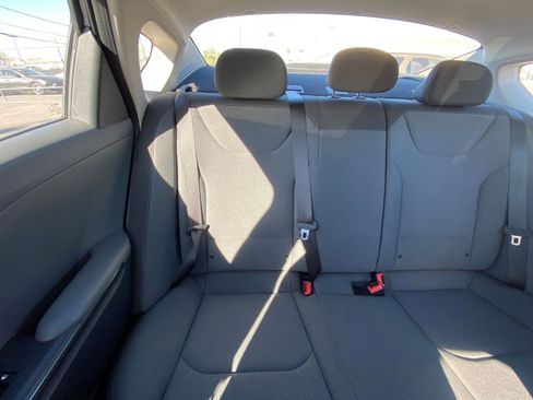 Used 2025 Kia K4 LXS FWD image 38