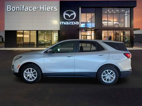 Used 2022 Chevrolet Equinox LT image 4