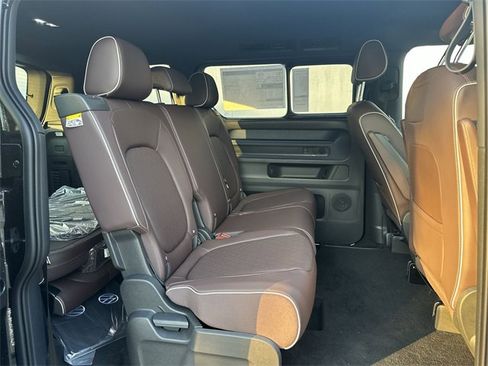 New 2025 Volkswagen ID. Buzz Pro S image 17