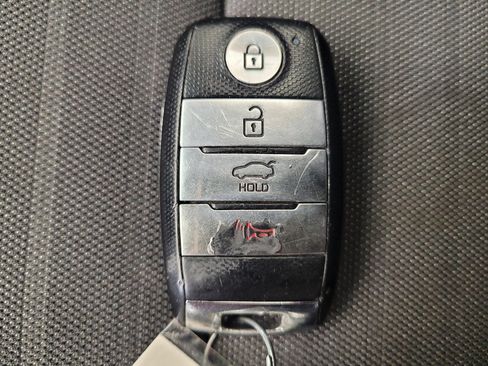 Used 2017 Kia Forte S w/ S Premium Package FWD image 32