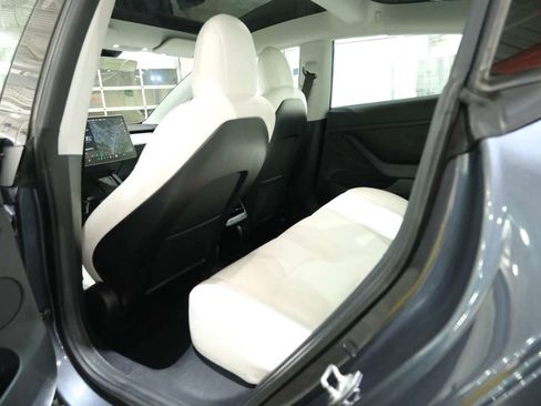 Used 2021 Tesla Model 3 Standard Range Plus image 20