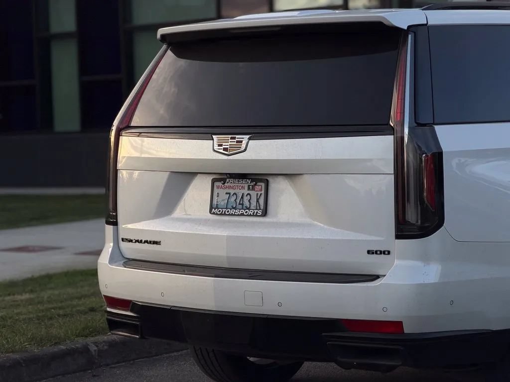 Used 2021 Cadillac Escalade Sport w/ Driver Assist Tech Package AWD/4WD image 11