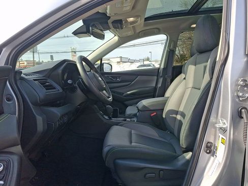 Used 2025 Subaru Ascent Onyx Edition image 13