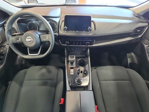 Used 2024 Nissan Rogue S AWD/4WD image 25