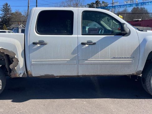 Used 2011 Chevrolet Silverado 1500 LT w/ All-Star Edition image 9