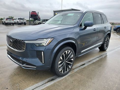 New 2026 Volvo XC90 T8 Ultra image 4