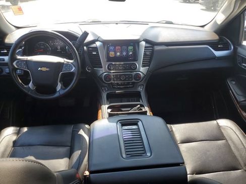 Used 2019 Chevrolet Tahoe Premier AWD/4WD image 16