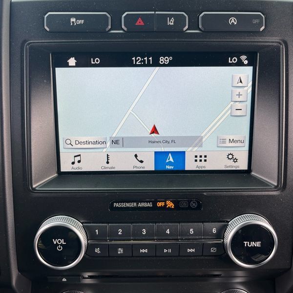Used 2018 Ford Expedition Limited w/ Equipment Group 301A RWD image 13
