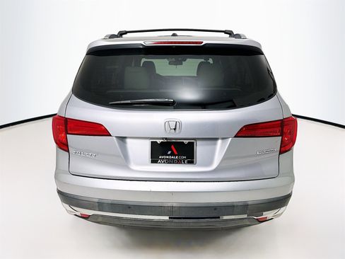Used 2017 Honda Pilot Touring image 7