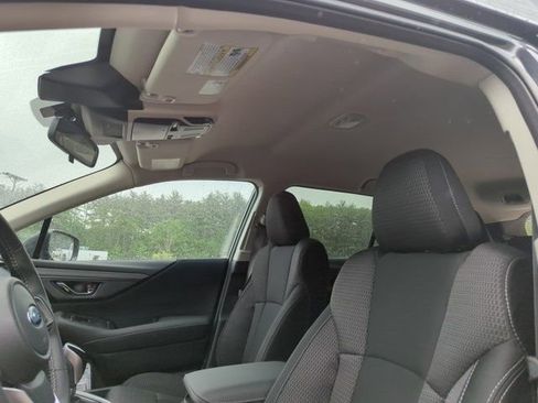 Used 2025 Subaru Outback Premium image 27