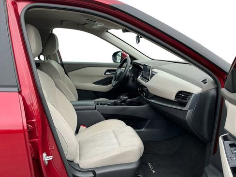 Used 2025 Nissan Rogue SV AWD/4WD image 22
