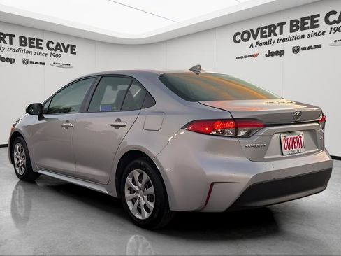 Used 2023 Toyota Corolla LE image 7