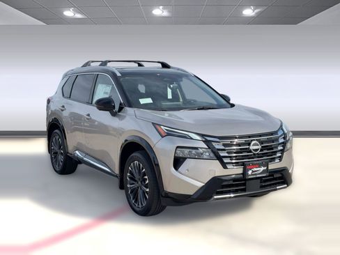 New 2026 Nissan Rogue Platinum w/ Platinum Premium Package image 6