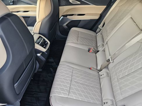 Certified 2026 Cadillac Lyriq Signature Luxury w/ Nappa Leather Package AWD/4WD image 34