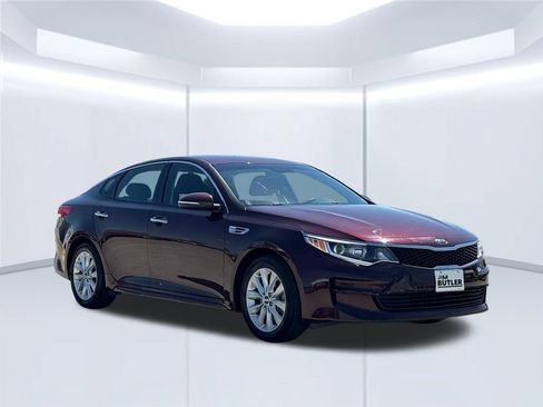 Used 2018 Kia Optima LX w/ 17" Alloy Wheels Package FWD image 8