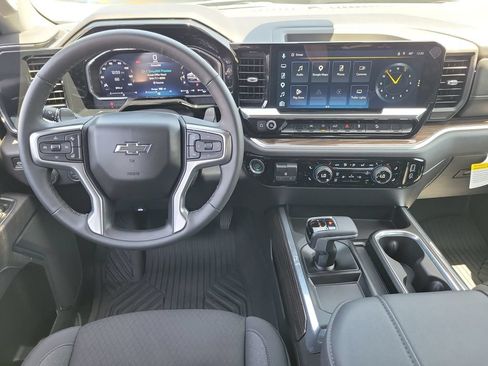 Used 2026 Chevrolet Silverado 1500 RST w/ Z71 Off-Road Package AWD/4WD image 4