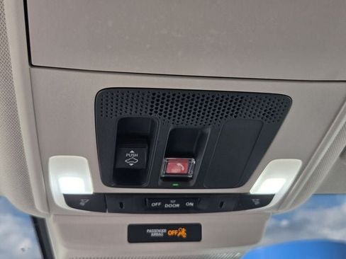 Used 2025 Honda Accord SE image 34
