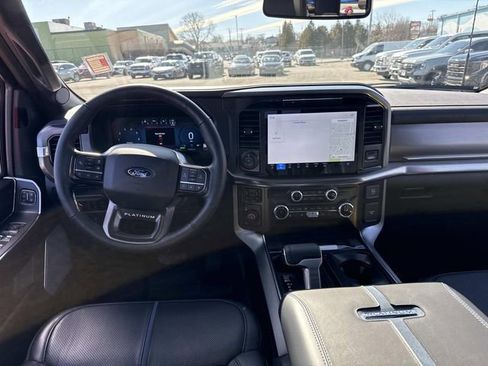 Used 2025 Ford F150 Platinum image 16