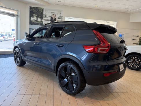 New 2026 Volvo XC40 B5 Ultra w/ Protection Package image 4