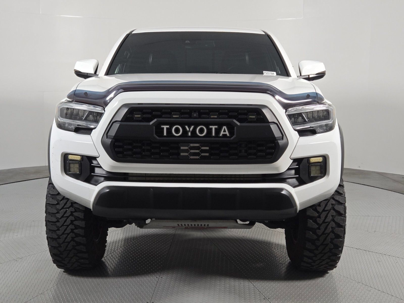 Used 2021 Toyota Tacoma TRD Off-Road w/ TRD Premium Off Road Package AWD/4WD image 8