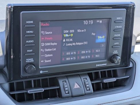 Used 2020 Toyota RAV4 XLE Premium FWD image 24