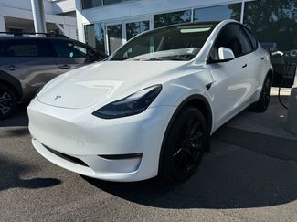 Used 2023 Tesla Model Y Long Range AWD/4WD video 1