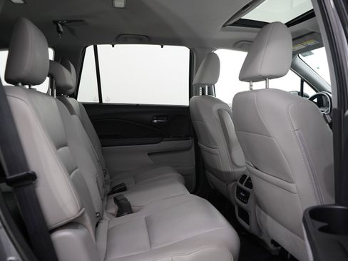 Used 2021 Honda Pilot EX-L image 12