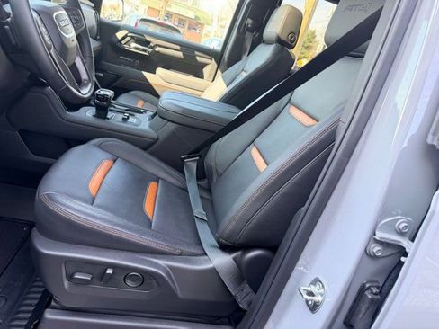 Used 2025 GMC Sierra 1500 AT4 w/ AT4 Premium Package image 24