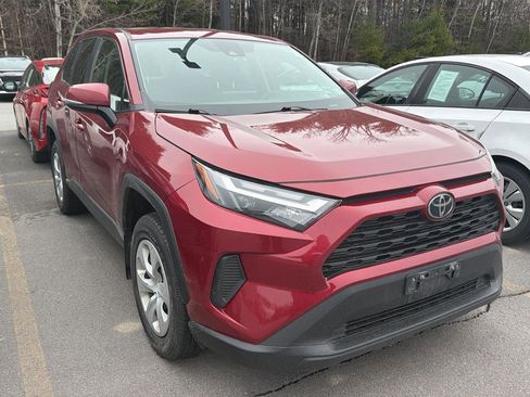 Used 2023 Toyota RAV4 LE image 3