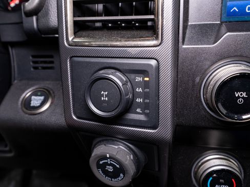 Used 2020 Ford F150 Raptor w/ Equipment Group 802A Luxury image 26