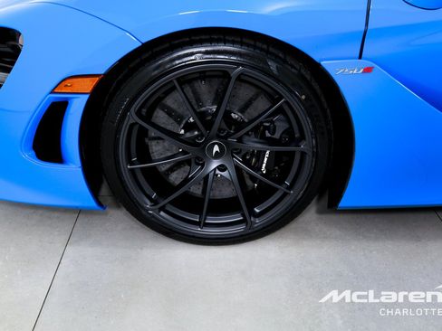 New 2027 McLaren 750S Spider RWD image 30
