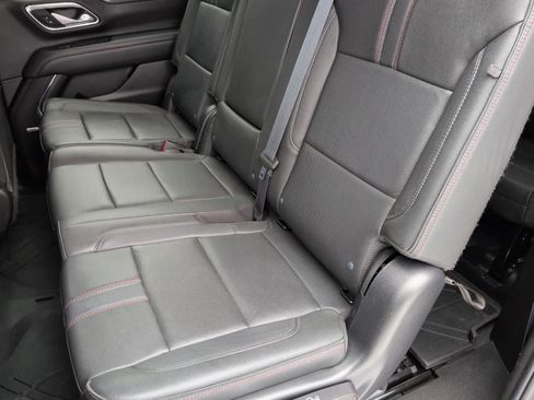 Used 2022 Chevrolet Suburban RST image 20