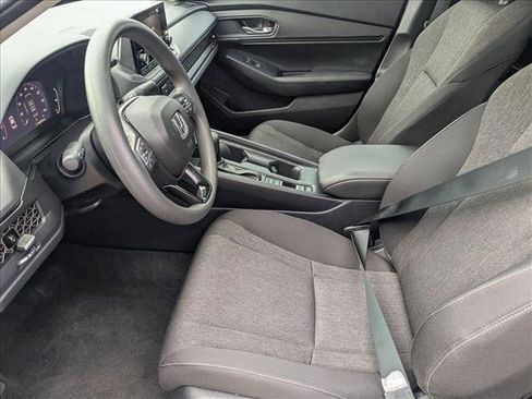 Certified 2025 Honda Accord SE image 15
