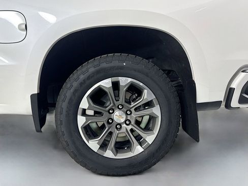 Used 2025 Chevrolet Silverado 1500 High Country w/ Technology Package image 33