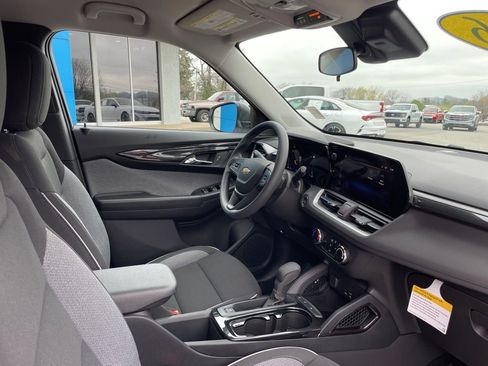 New 2026 Chevrolet TrailBlazer LS w/ LS Convenience Package FWD image 28