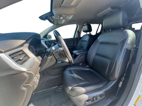 Used 2019 GMC Acadia SLT FWD image 9