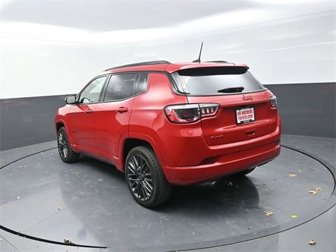 Used 2023 Jeep Compass Limited image 5