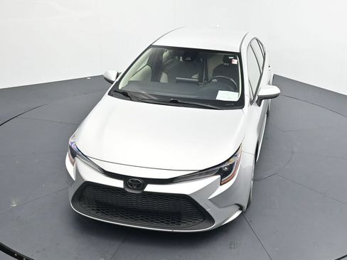 Used 2022 Toyota Corolla LE FWD image 11