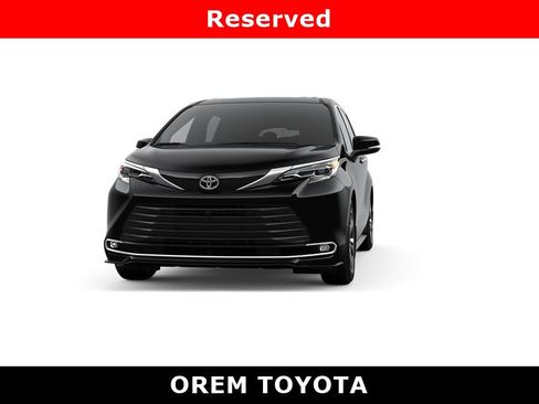 New 2026 Toyota Sienna Platinum image 18