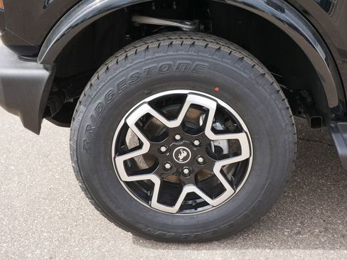 New 2025 Ford Bronco Outer Banks AWD/4WD image 9