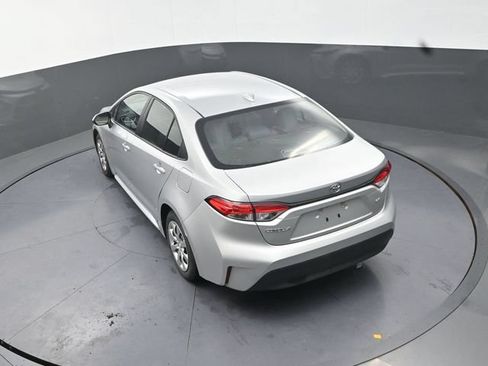 Used 2025 Toyota Corolla LE FWD image 27