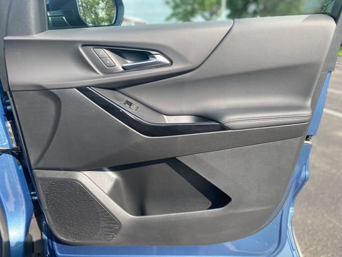 New 2026 Chevrolet Equinox LT w/ Convenience Package II AWD/4WD image 9