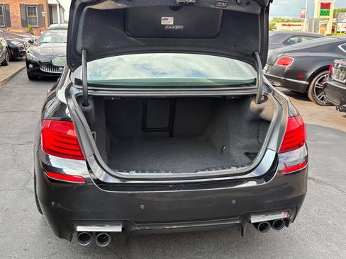 Used 2014 BMW M5 RWD image 36