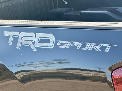 Used 2019 Toyota Tacoma TRD Sport w/ TRD Premium Sport Package RWD image 29