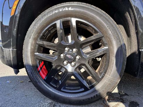Used 2023 Chevrolet Traverse Premier w/ Redline Edition AWD/4WD image 6