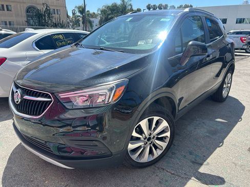 Used 2020 Buick Encore Preferred image 2
