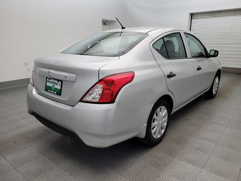 Used 2016 Nissan Versa S FWD image 9
