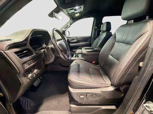 Certified 2022 Chevrolet Suburban RST w/ Luxury Package AWD/4WD image 20