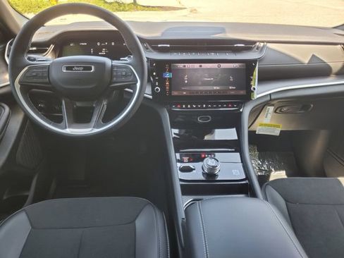 New 2026 Jeep Grand Cherokee Altitude AWD/4WD image 23