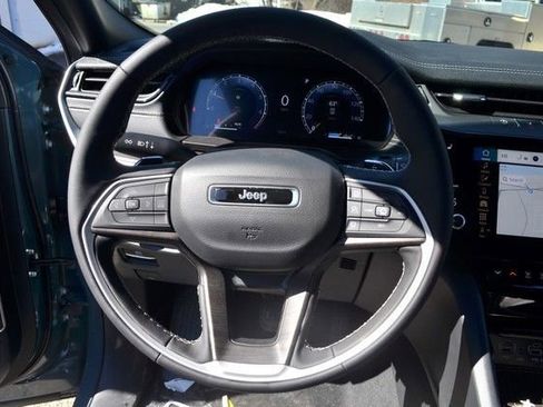 New 2026 Jeep Grand Cherokee Limited AWD/4WD image 16